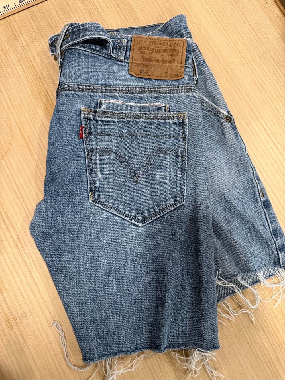 Vintage Levi's 514 Cutoff Denim Shorts - Light Blue